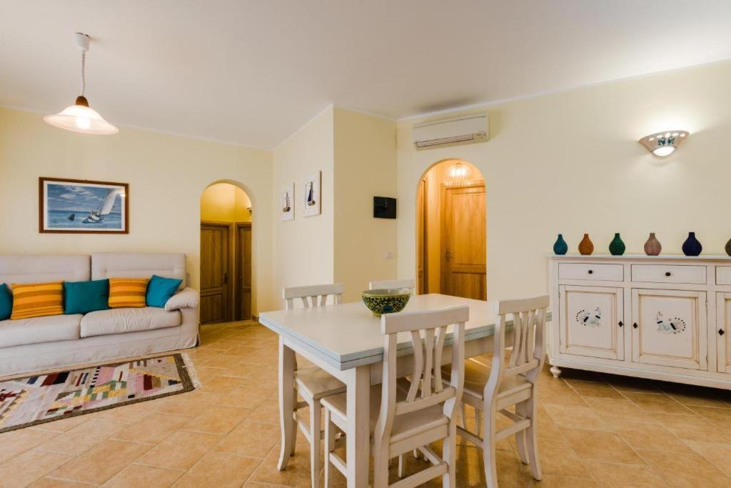 Le Perle Di Golfo Aranci Villa Buitenkant foto